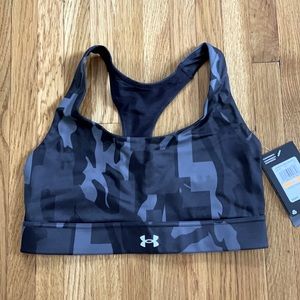 NWT Womens Under Armour ISO Chill Sports Bra Small